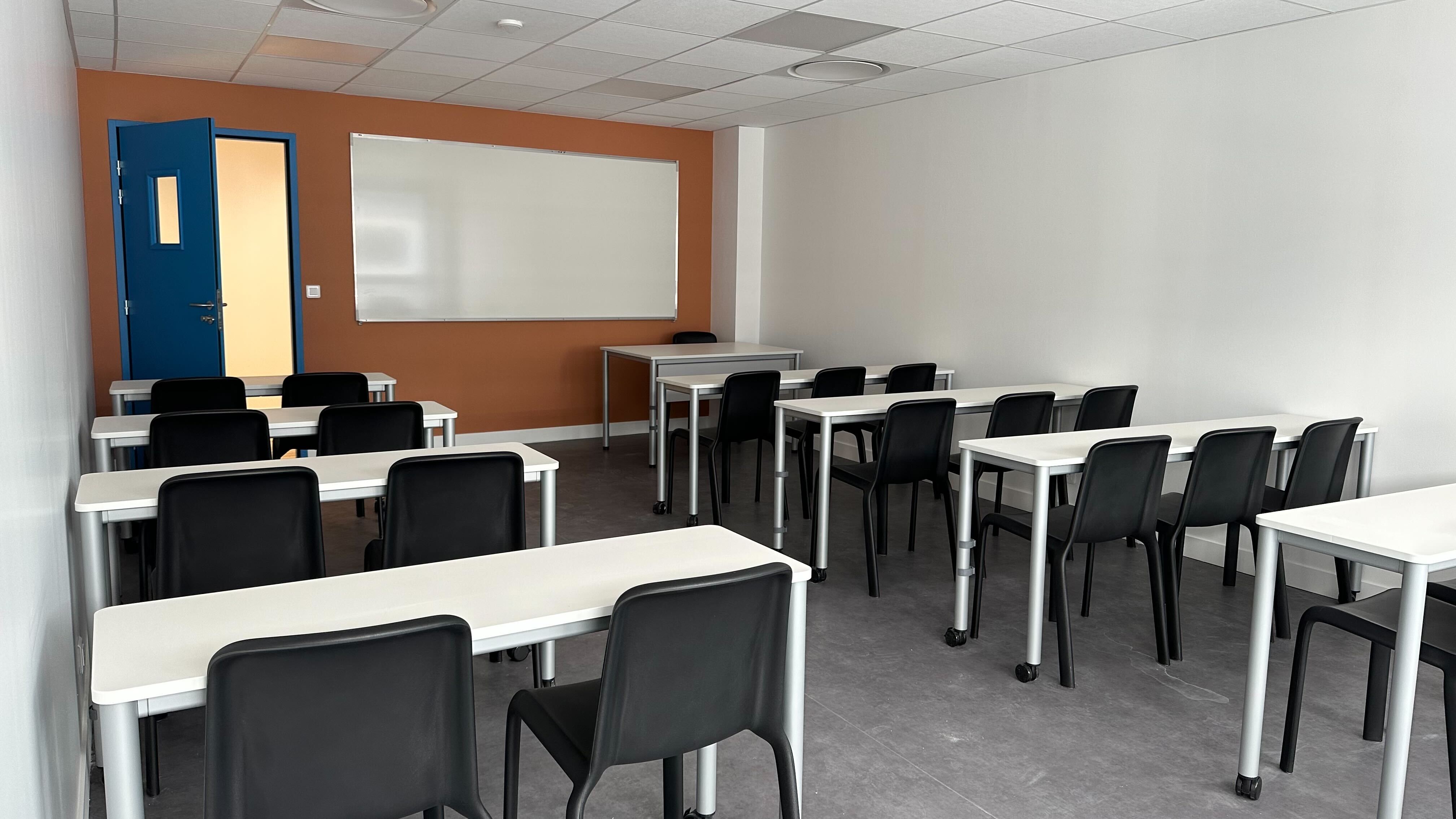 ESUP - Ecole Supérieure de Commerce et de Management Puteaux (92) ESUP Paris La Défense