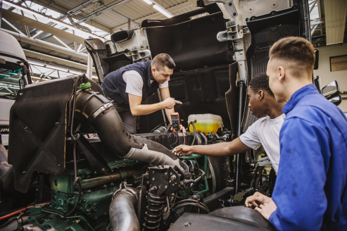 BTS MAINTENANCE DE VEHICULES OPTION A VOITURES PARTICULIERES