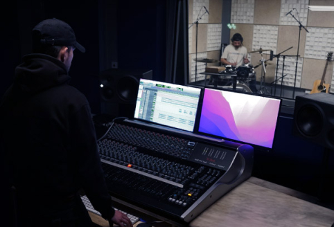 Bachelor Son & Musique