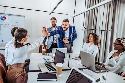 BACHELOR CHARGÉ DES RESSOURCES HUMAINES