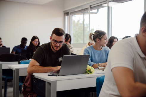 Bachelor Responsable d'Activité en Gestion Opérationnel