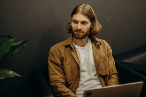 Bachelor Marketing Digital & Community Management
